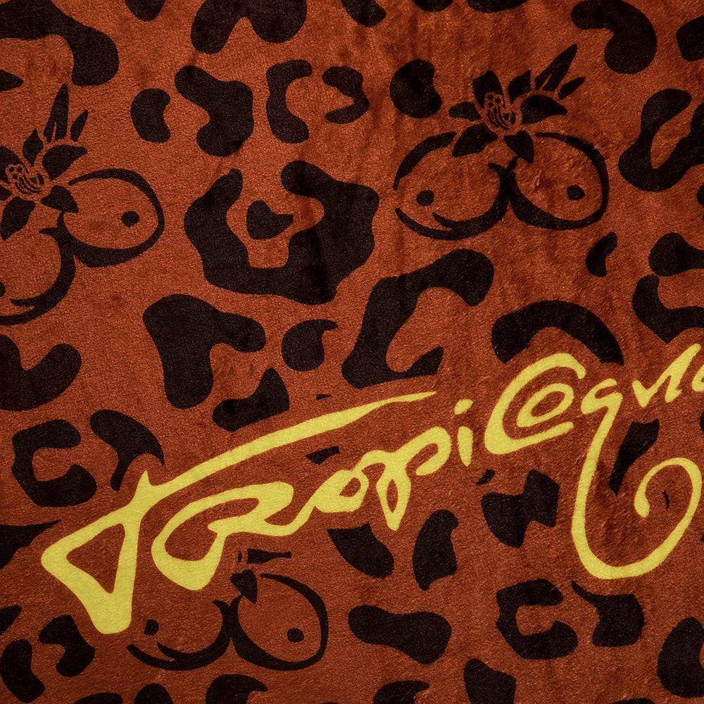 Tropicoqueta Animal Print Blanket - Image 3